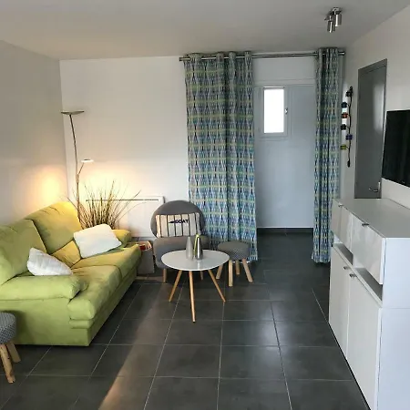 Maison Le Jean Bart آجد